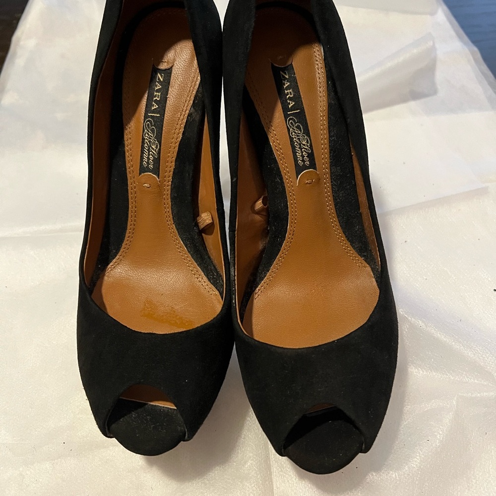 Zara Black Classic platform Heels 37